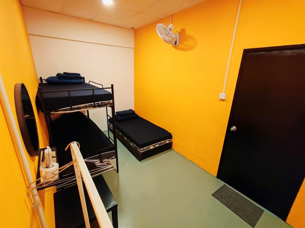 The Cocoon Capsule Hotel Cameron Highlands Extérieur photo